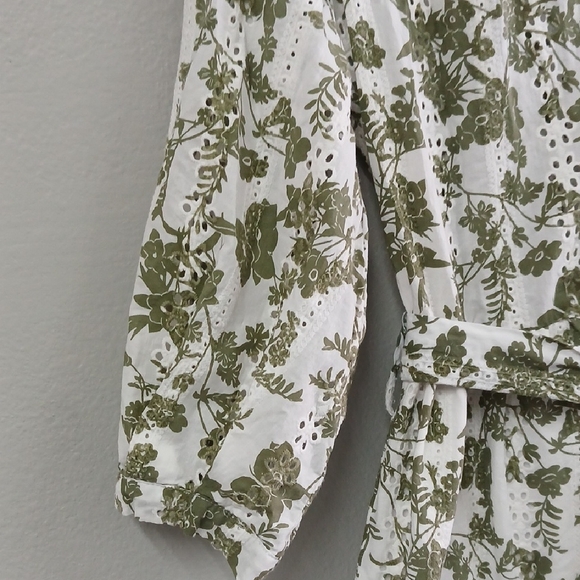 Zara White and Green Floral Blouse - Picture 4 of 9